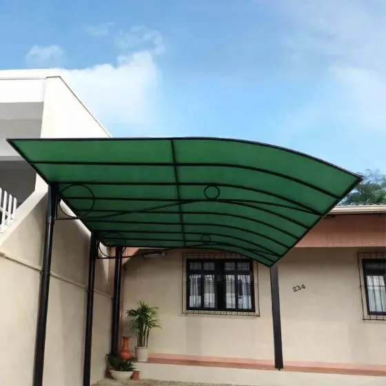 Cobertura Fixa de Lona Náutica em Atibaia SP Cobertura Fixa de Lona Náutica em Atibaia SP — Instalação em garagem residencial