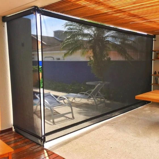 Toldo Cortina de Tela Screen em Atibaia SP — Instalação em estacionamento