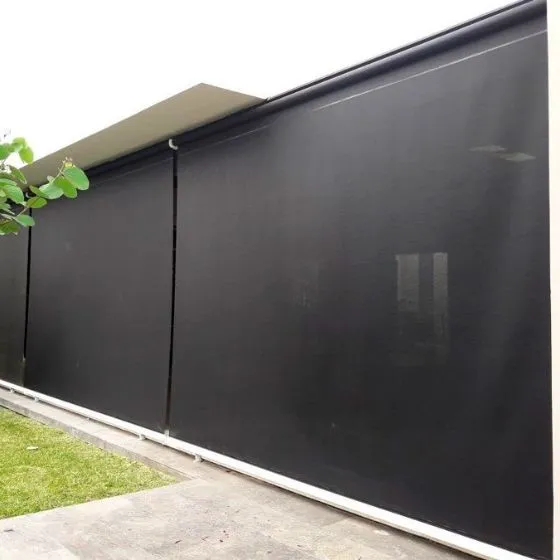 Toldo Cortina Fechamento Vertical em Atibaia SP — Instalação em estacionamento