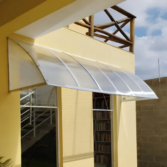 Toldo Policarbonato Alveolar em Atibaia SP — Instalação em garagem residencial